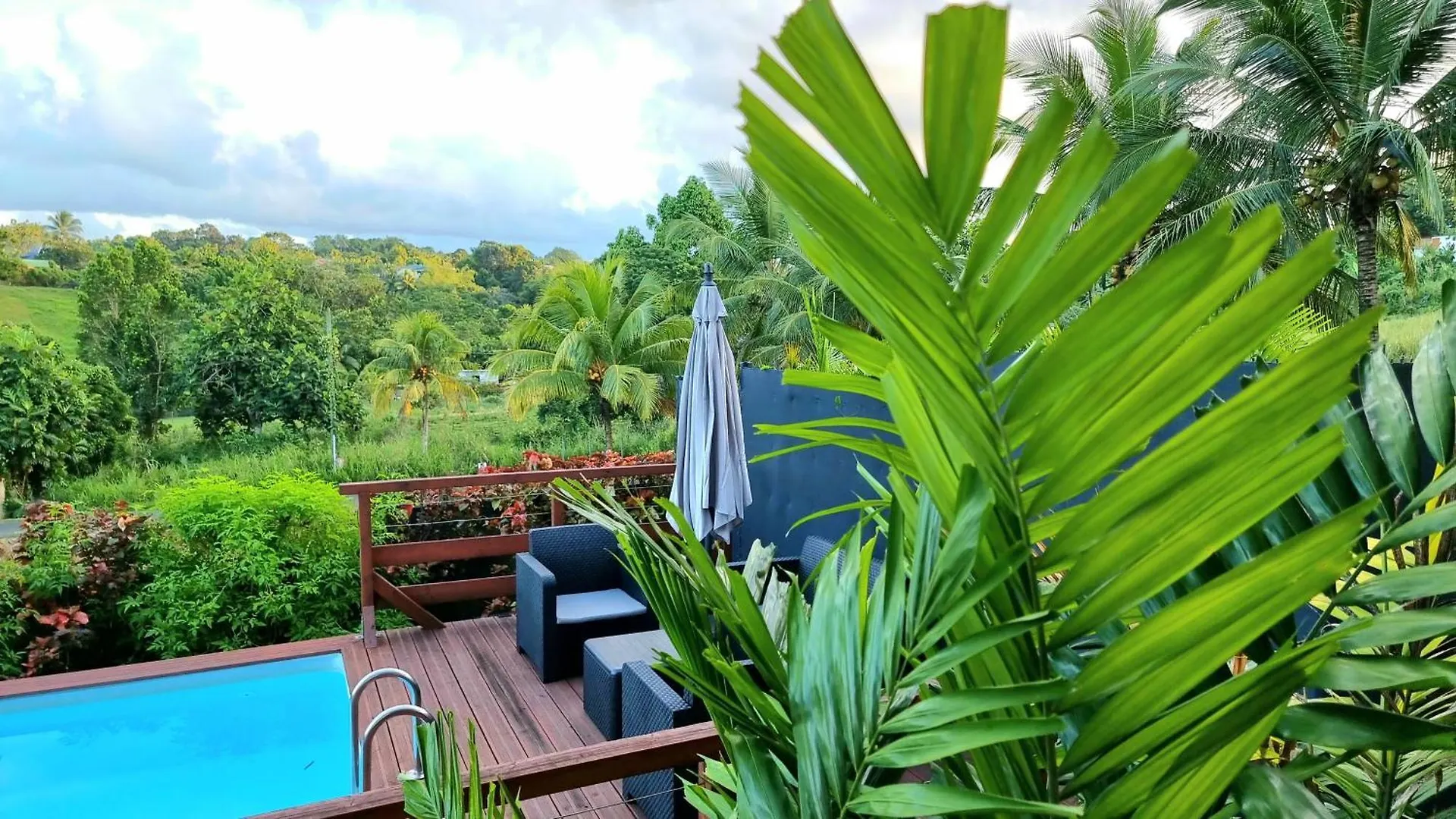 kontakty Appartement Pye Koko